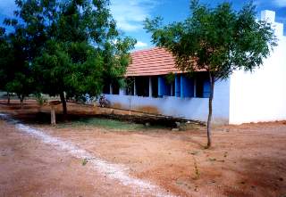 Die erste Schule in 1979