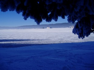 Le lac des Taillres en hiver